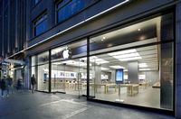 Apple, Tesla und Hansueli Loosli am ersten Retail Award Switzerland ausgezeichnet