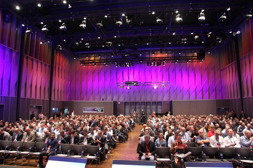 1500 Partner und Kunden am ersten Schweizer AWS Summit