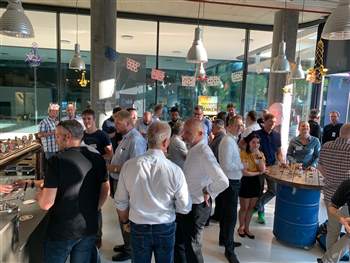 Rubrik und Zibris haben zum Networking-BBQ mit Bier-Degustation geladen