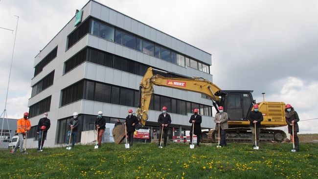 Spatenstich für erweiterten Bechtle-Hauptsitz