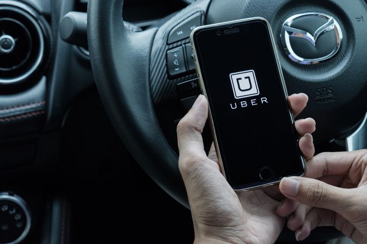 Uber erzielt ersten Gewinn der Firmengeschichte