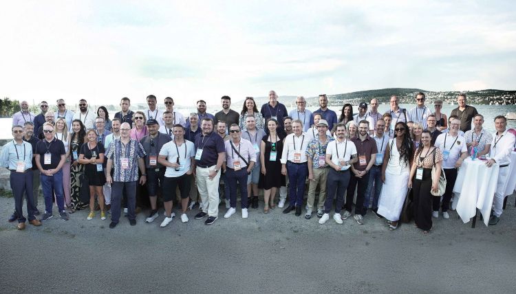 Exclusive Networks hat zum Austausch am See geladen