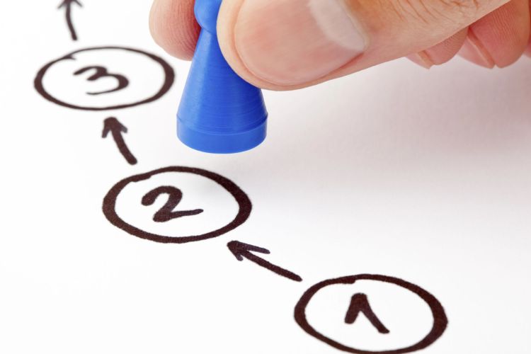 Checkmk erneuert Partnerprogramm und bindet Distribution ein