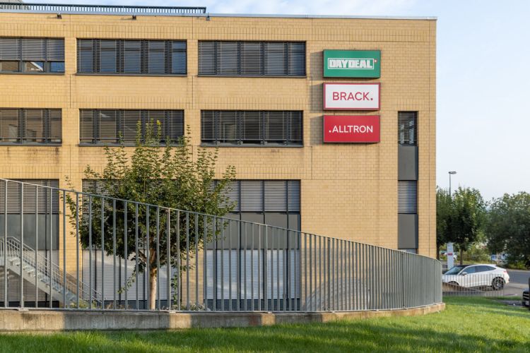 Brack.Alltron schluckt Perfecthair mitsamt vier Coiffeur-Salons