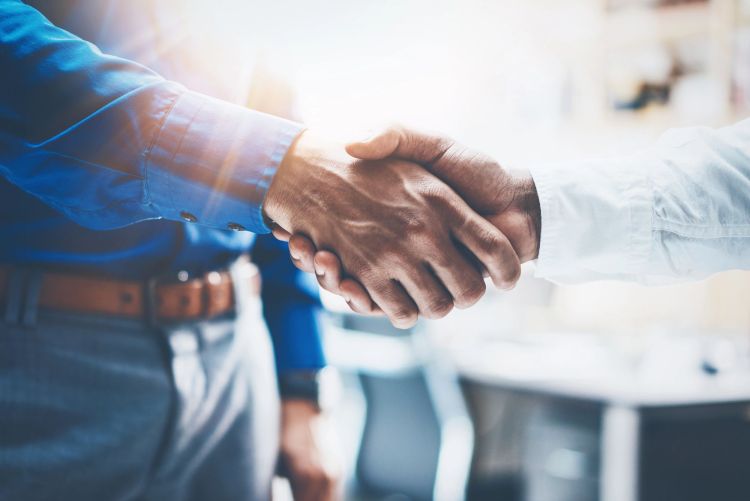 Nomasis wird Dataminr-Partner in der Schweiz
