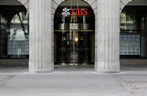 UBS plant Outsourcing der Managed Network Services