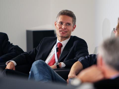 Credit Suisse passt IT an neue Strukturen an
