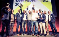 Axis ehrt Alltron und Siemens Schweiz