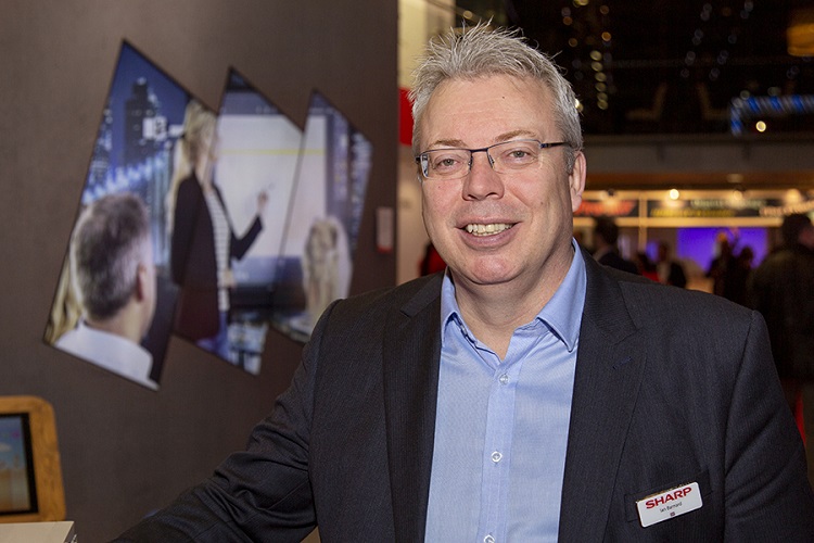 Sharp ernennt Ian Barnard zum European General Manager Visual Solutions