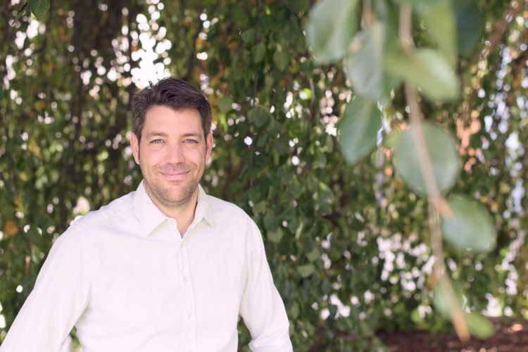 Syracom holt Investor an Bord und firmiert neu als ACG Advisors