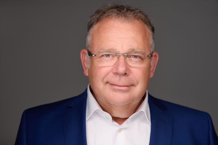 Manuel Kirchesch wird Business Development Manager bei Viewsonic 