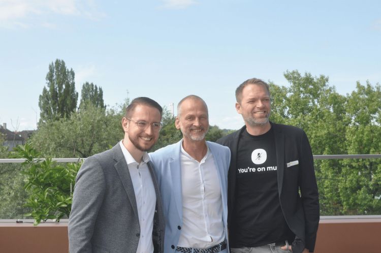 Kern & Stelly vertreibt eine Million Zoom-Lizenzen im DACH-Raum