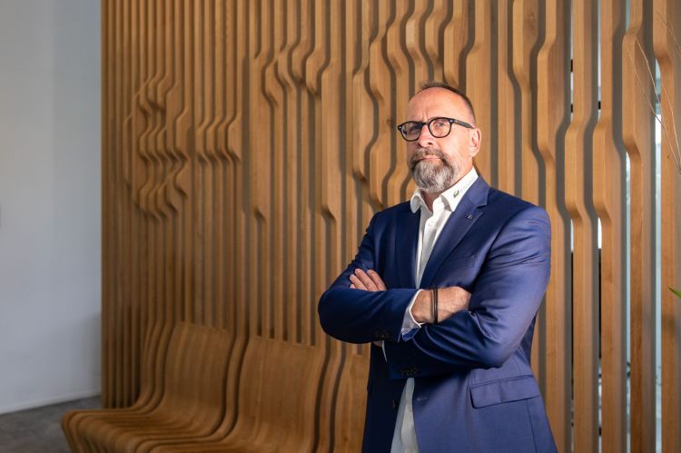 Cédric Racine leitet Business Unit ERP bei E-novinfo