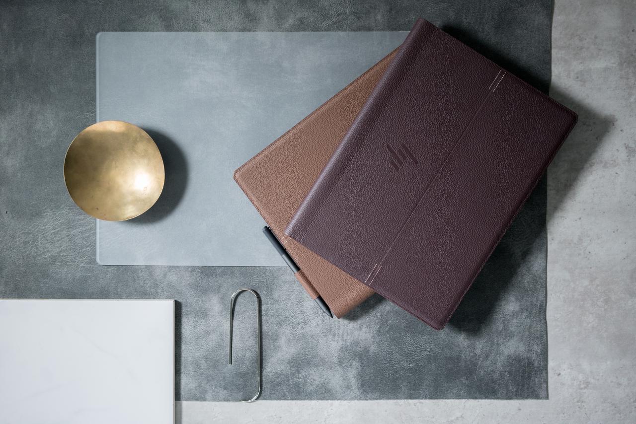 HP kleidet neues Spectre Folio ganz in Leder