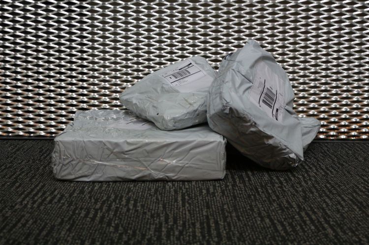 EU will ab 2026 Gebühr für Kleinpakete aus China