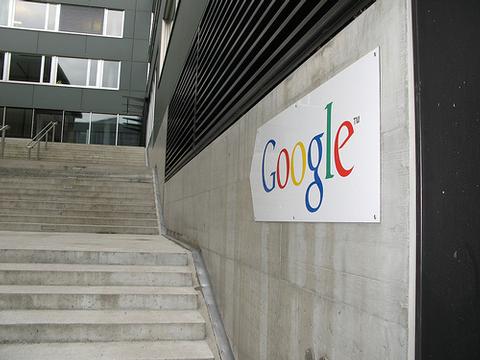 Google-Aktie knackt 800-Dollar-Marke
