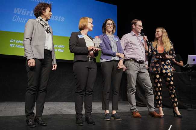 Ausbildungs-Award fuer Wuerth Itensis Informatik Aargau Noser und UBS - Bild 1