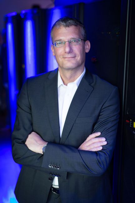 Ingram Micro: Mike Cramer leitet Cyber Security, Sandra Daikhi führt IBM-Abteilung