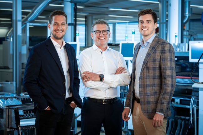 Stabsuebergabe bei Variosystems - Bild 1